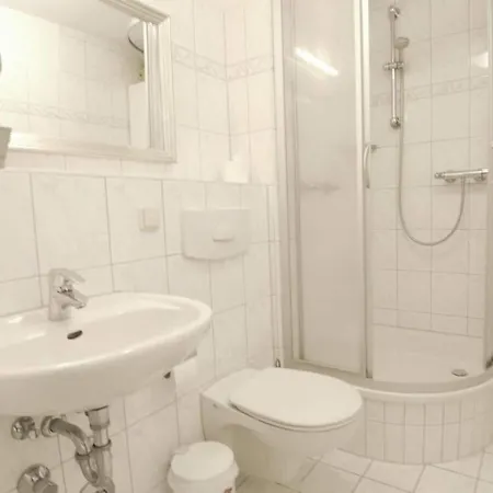 On The 5-72 Apartman